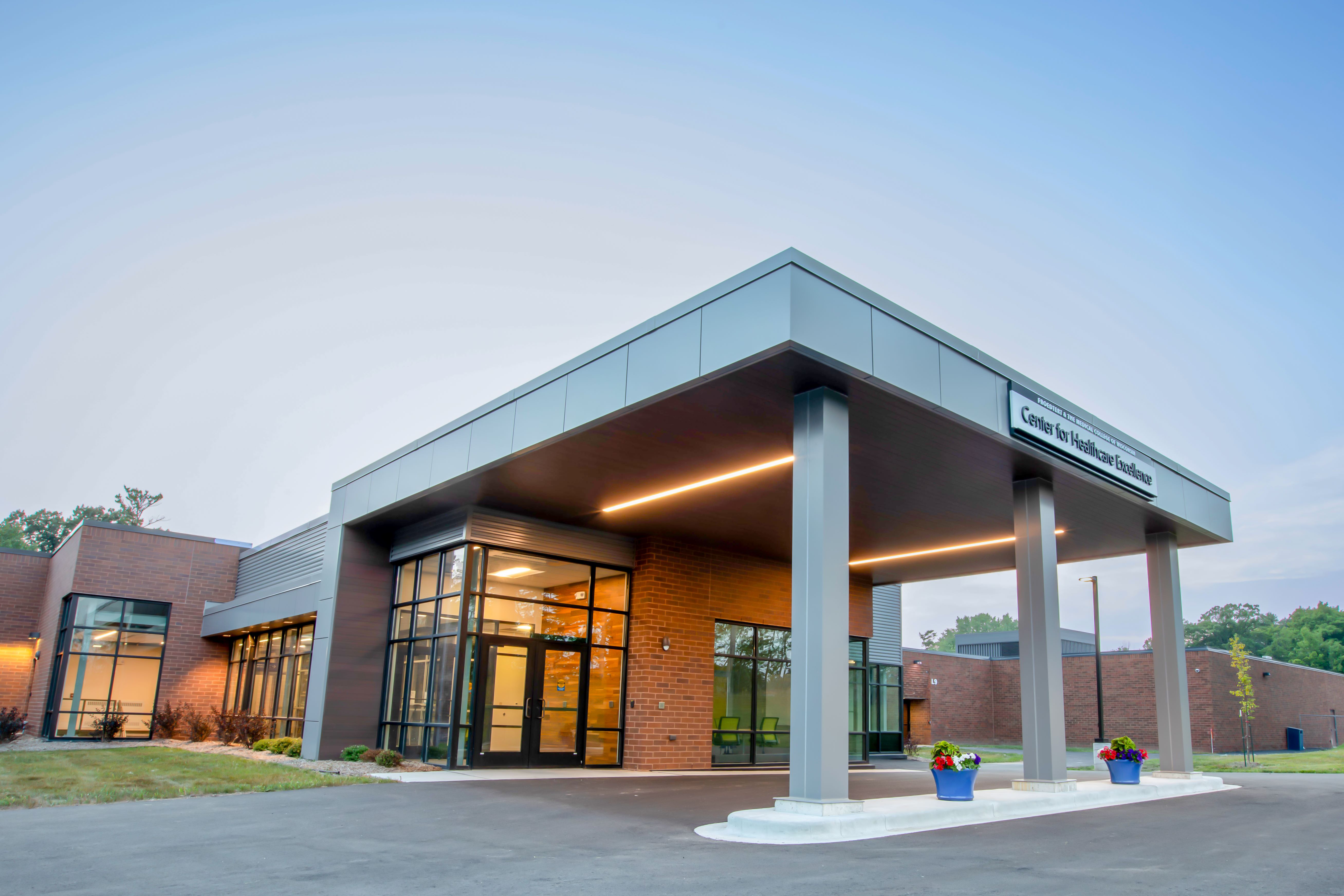 The Froedtert & the Medical College of Wisconsin Center for Health Care Excellence is located on Lakeshore College’s Cleveland campus.